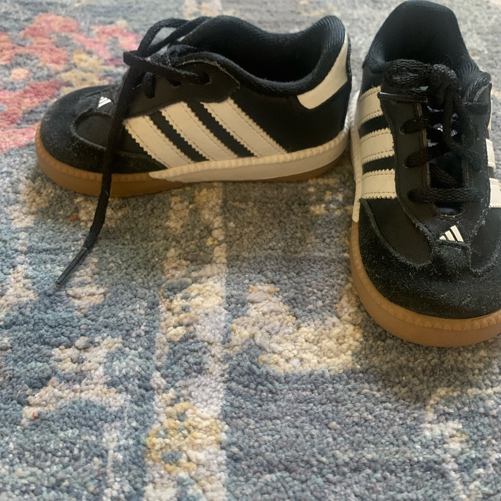 Toddler sambas, size 6